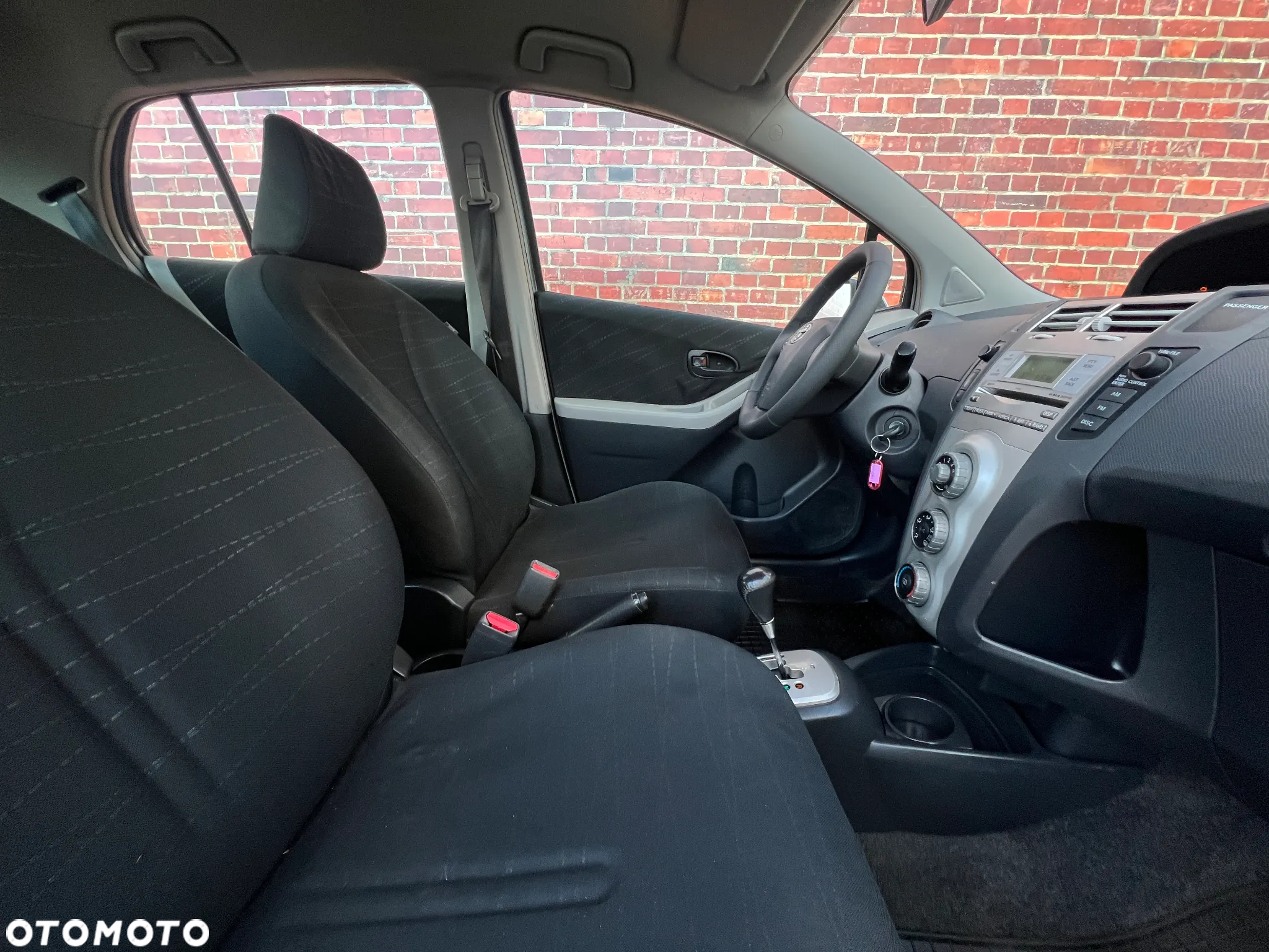 Toyota Yaris - 14