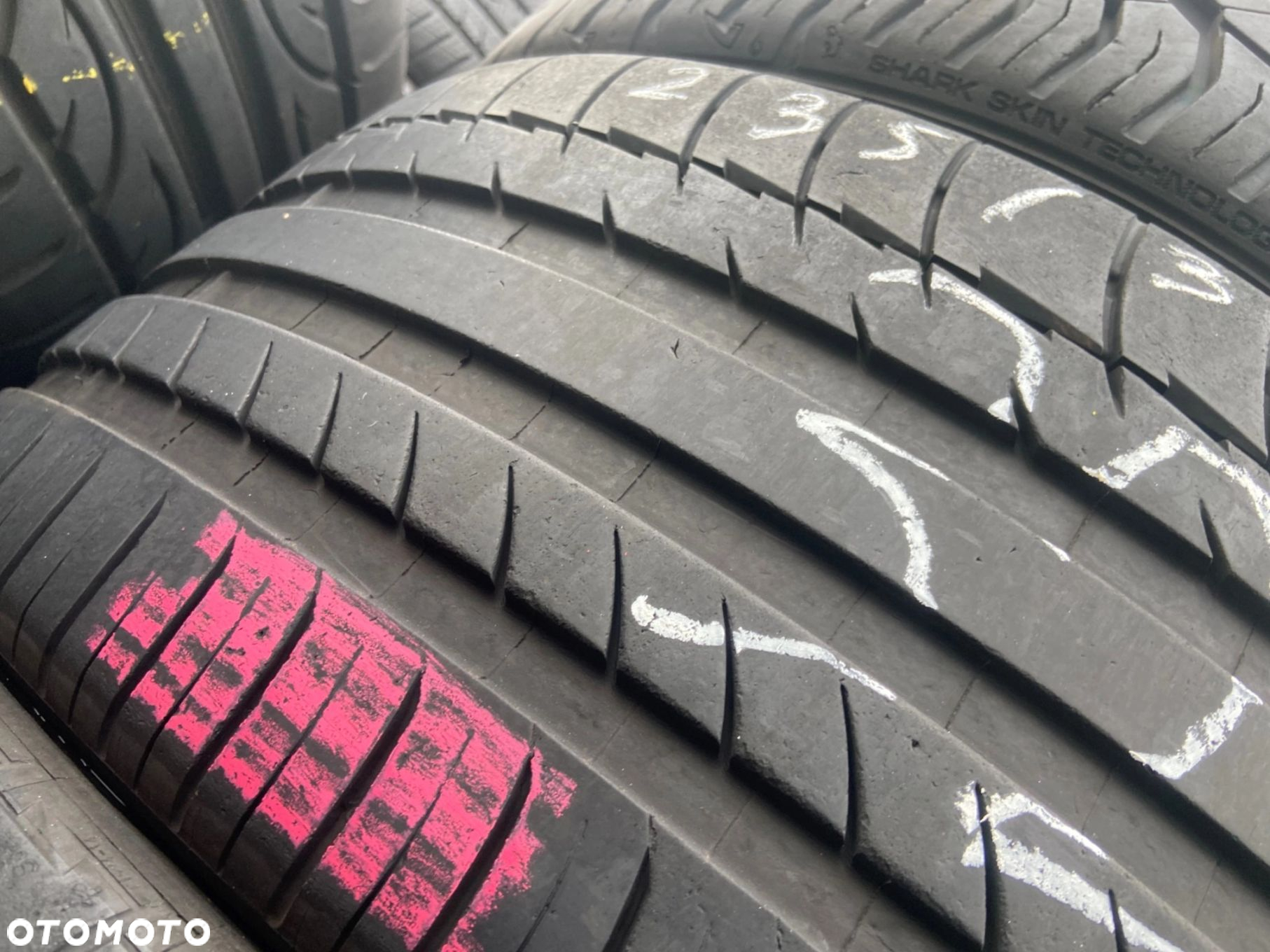 235/35/19 Michelin Pilot Sport_5mm_2szt_(329) - 3