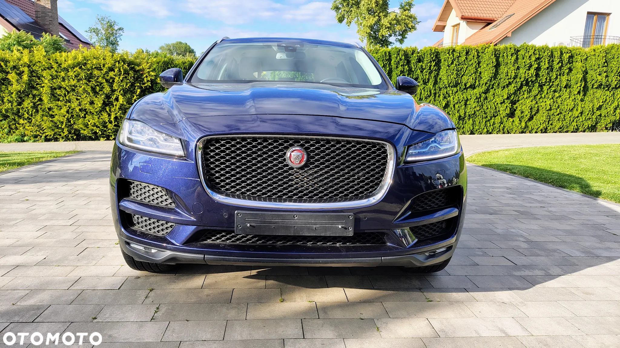 Jaguar F-Pace - 10