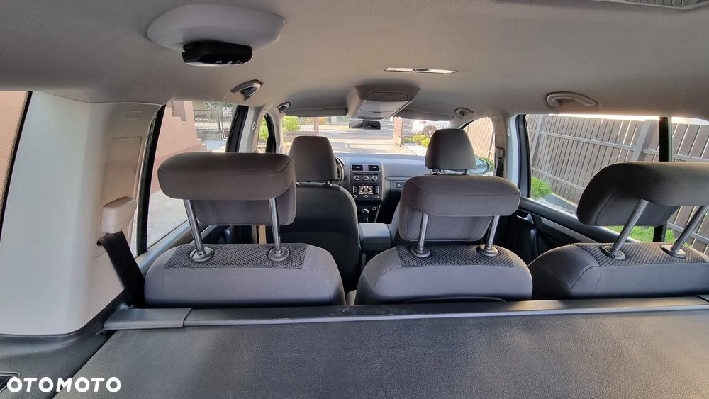 Volkswagen Touran 1.6 TDI DPF BlueMotion Technology Comfortline - 4