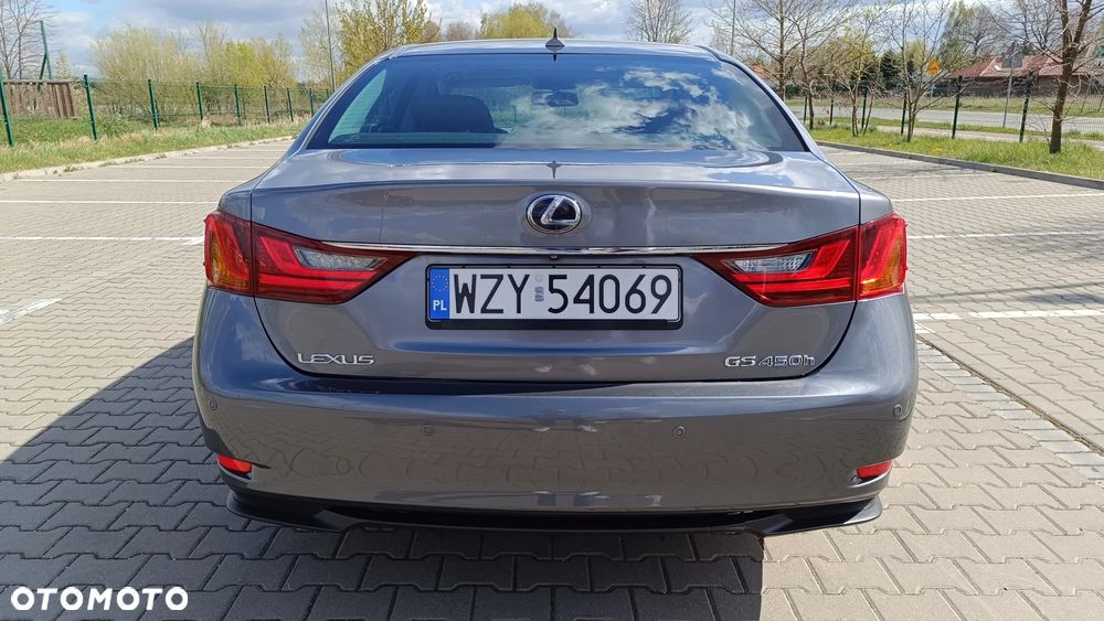 Lexus GS - 15
