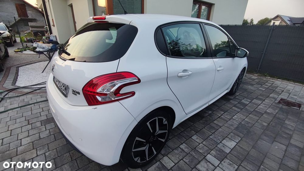 Peugeot 208 1.6 e-HDi Active STT - 24