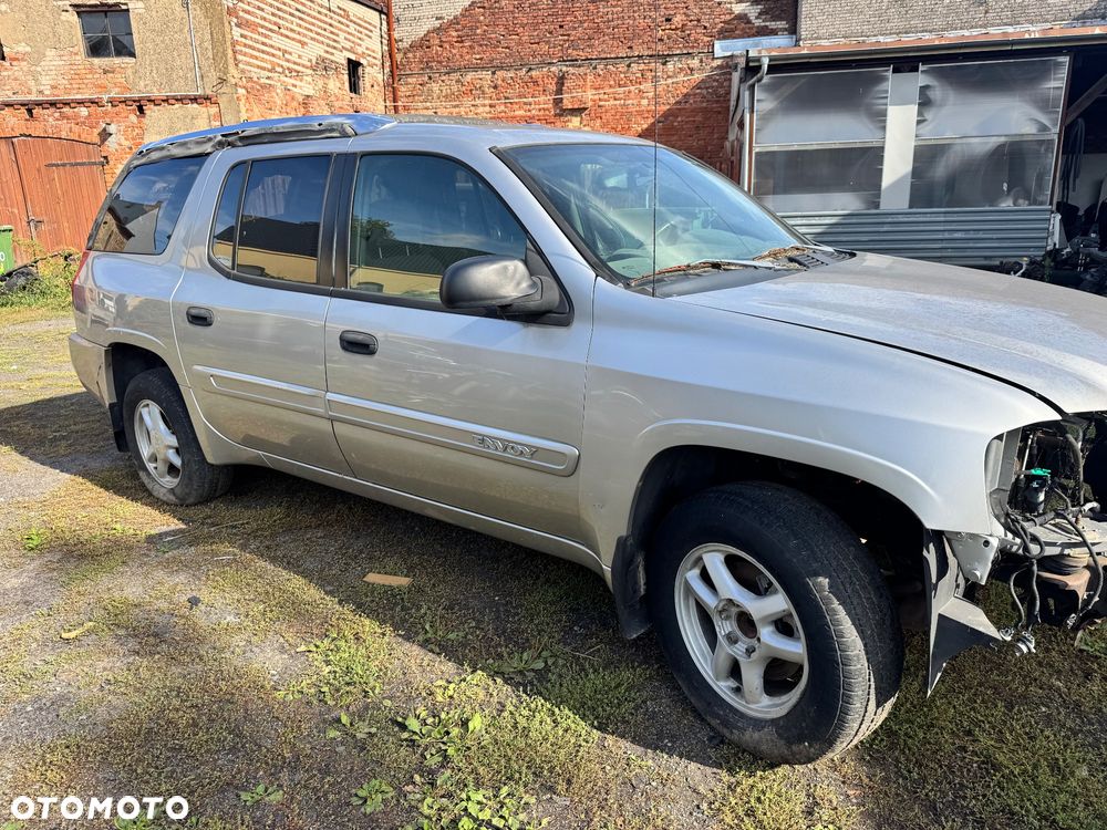 GMC ENVOY BŁOTNIK MASKA DRZWI PRZÓD TYŁ PRAWY LEWY SZYBA LAMPA CZĘŚCI CHEVROLET TRAILBLAZER