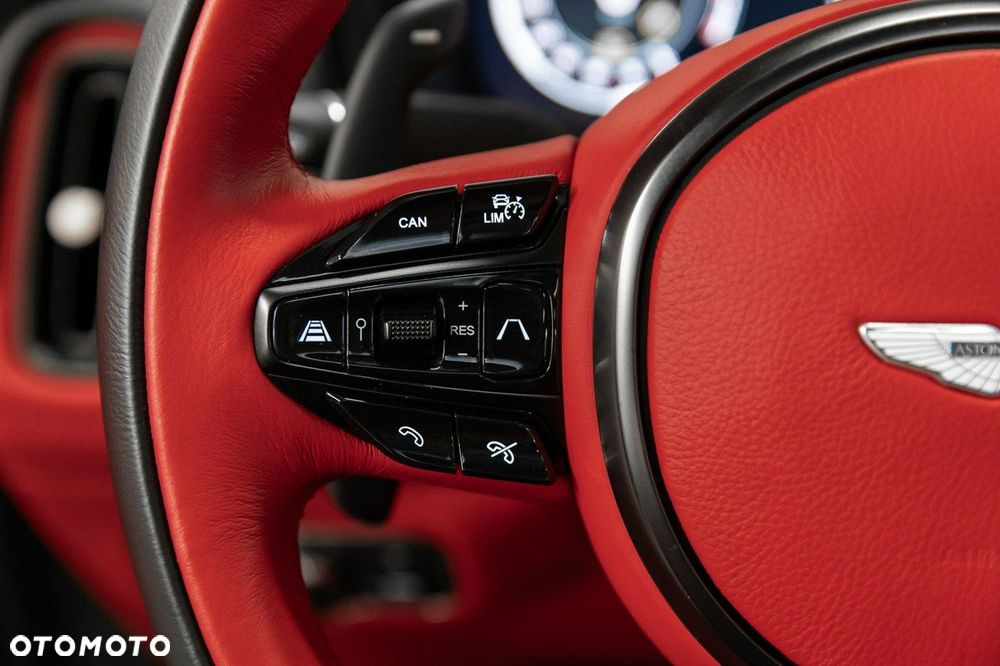 Aston Martin DBX Standard - 26