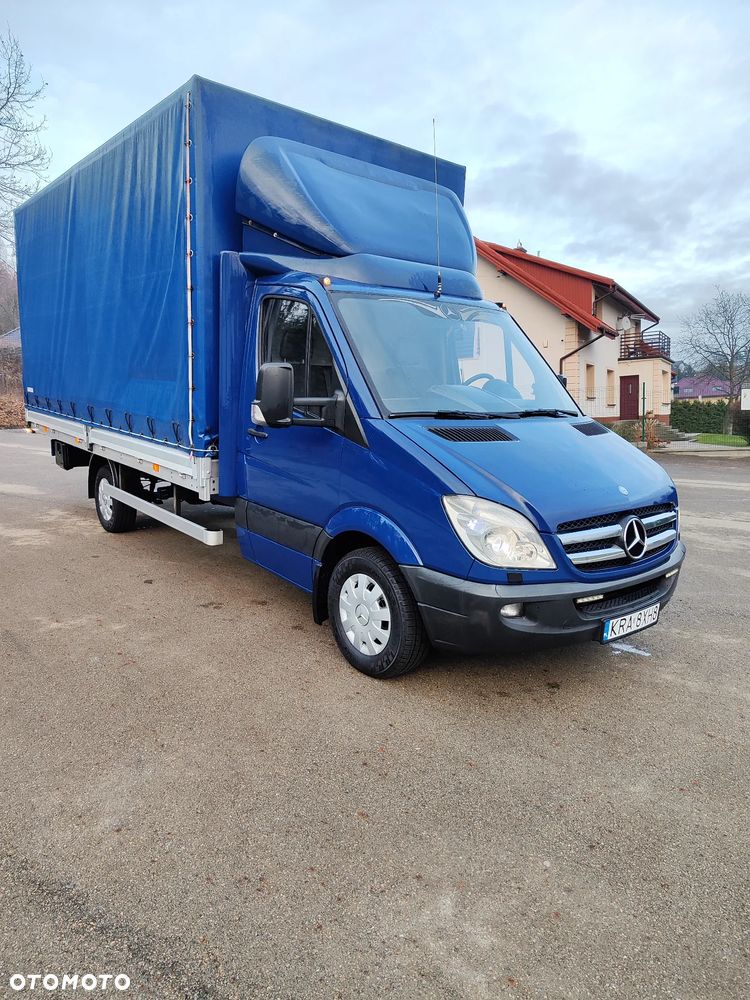 Mercedes-Benz Sprinter - 2