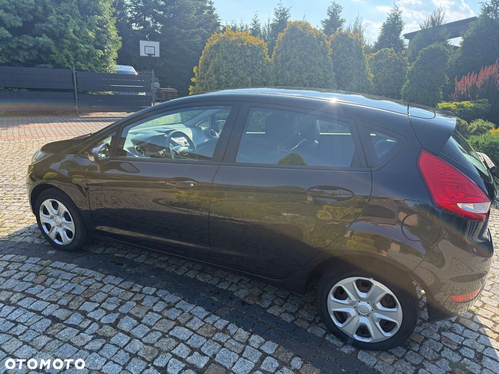 Ford Fiesta - 11