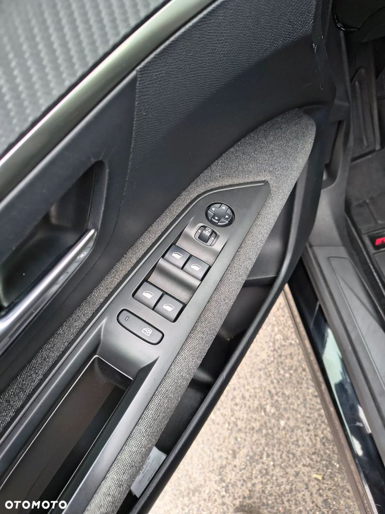 Peugeot 3008 1.6 BlueHDi Active S&S EAT6 - 16