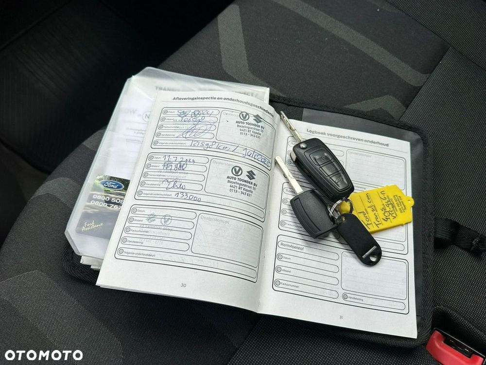 Ford Transit Connect - 13