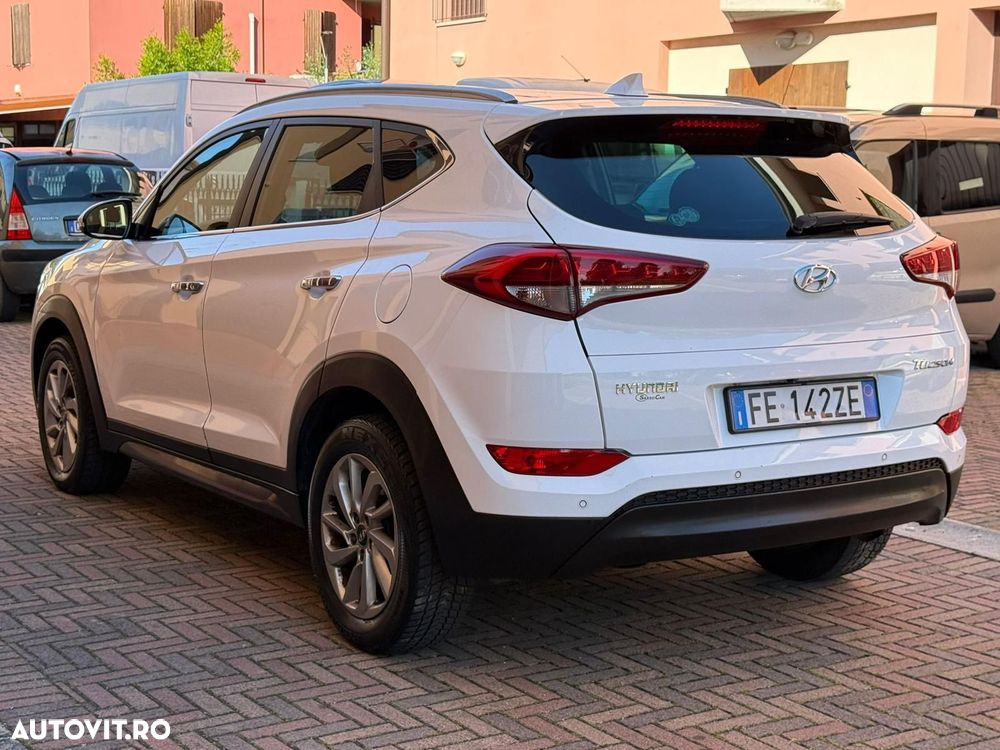 Hyundai Tucson - 4