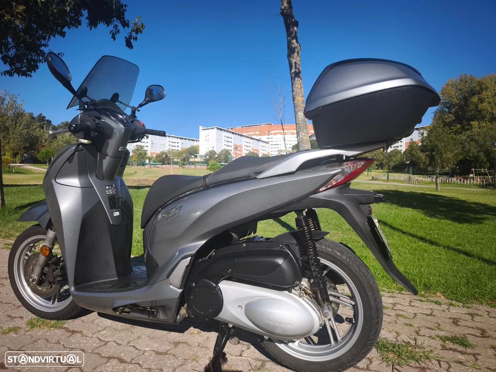Honda SH 300 i Abs - 12