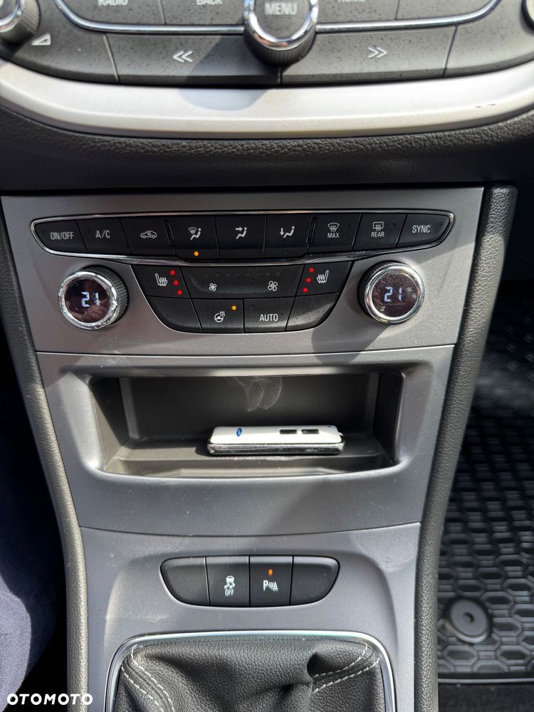 Opel Astra 1.4 T GPF Enjoy S&S - 19