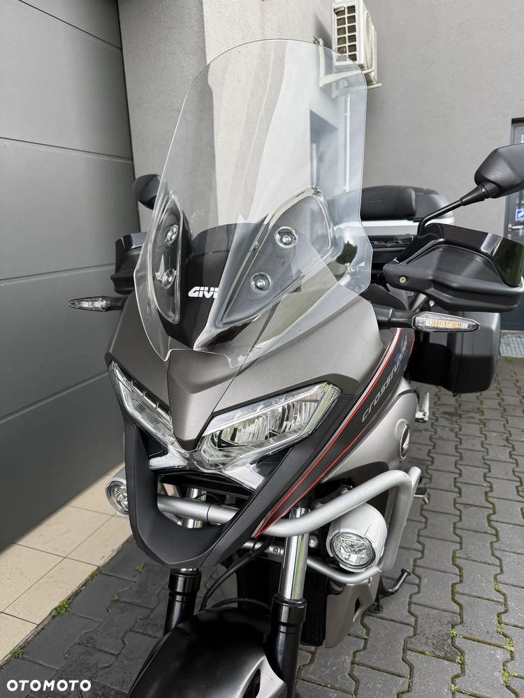 Honda VFR - 4