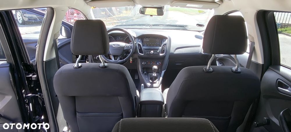 Ford Focus 1.0 EcoBoost Edition - 37
