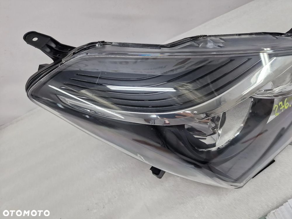 TOYOTA YARIS III 3 LIFT 14- PRAWA LAMPA PRZEDNIA PRZÓD SOCZEWKA , NR KOITO 0D-160 , NR AUKCJI LA276 - 4