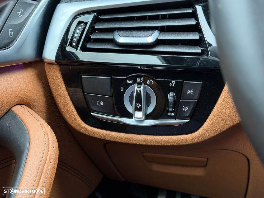 BMW 520 e Pack M - 31