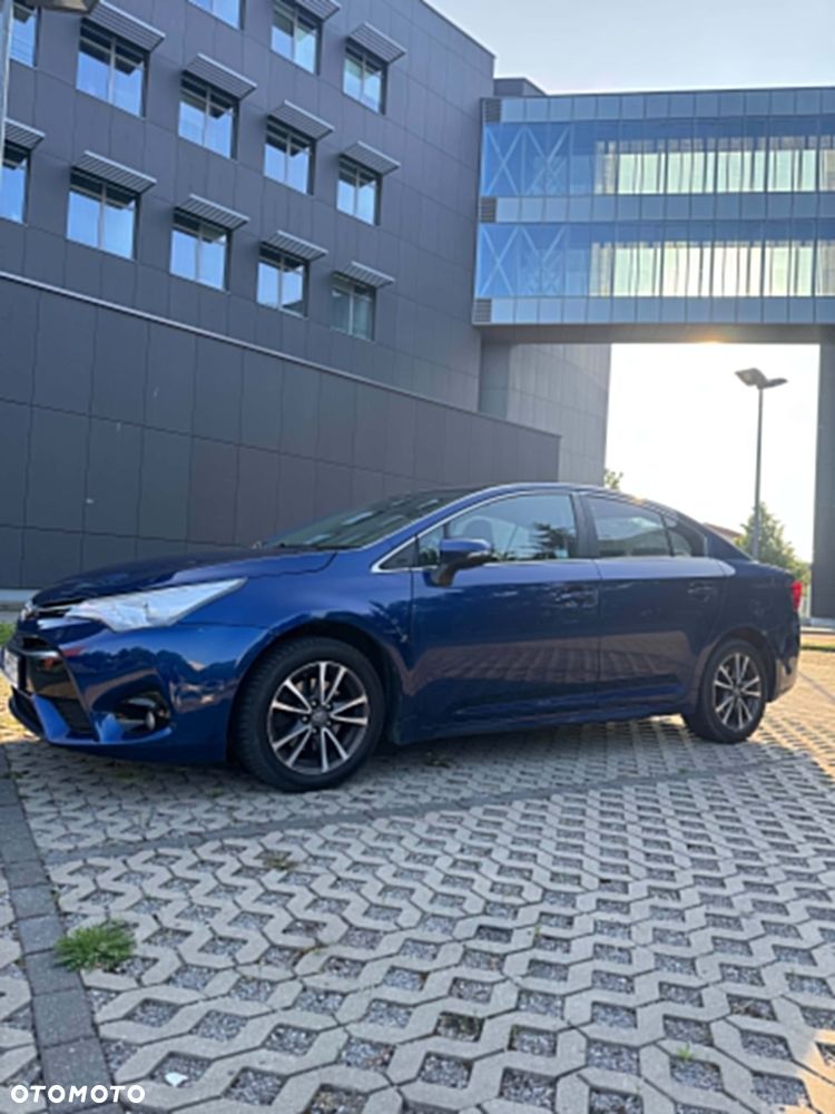 Toyota Avensis 1.6 D-4D Active - 3