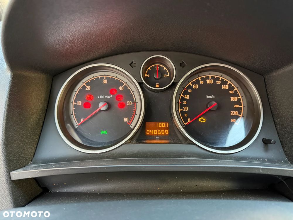 Opel Zafira 1.9 CDTI Essentia - 9