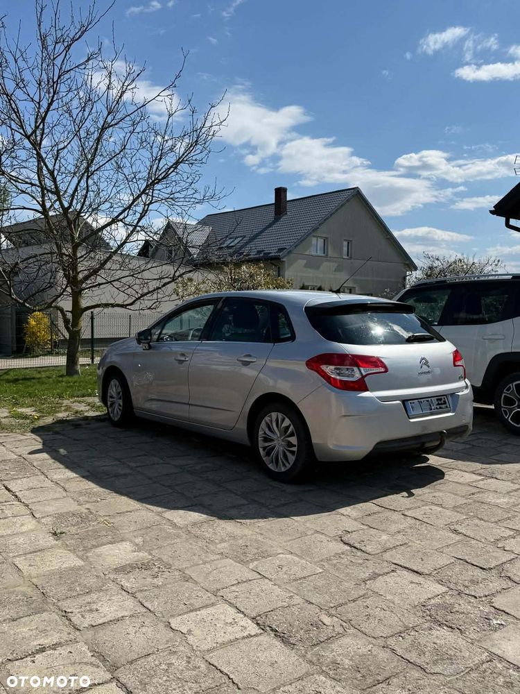 Citroën C4 HDi 90 Selection - 2