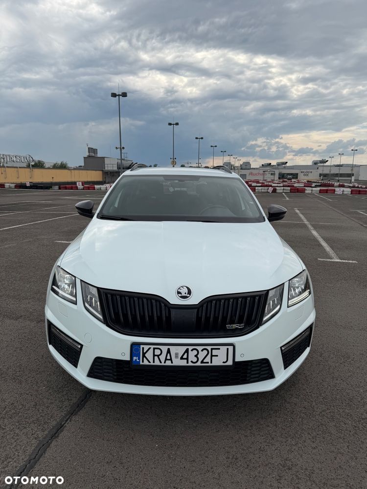 Skoda Octavia 2.0 TSI RS - 24