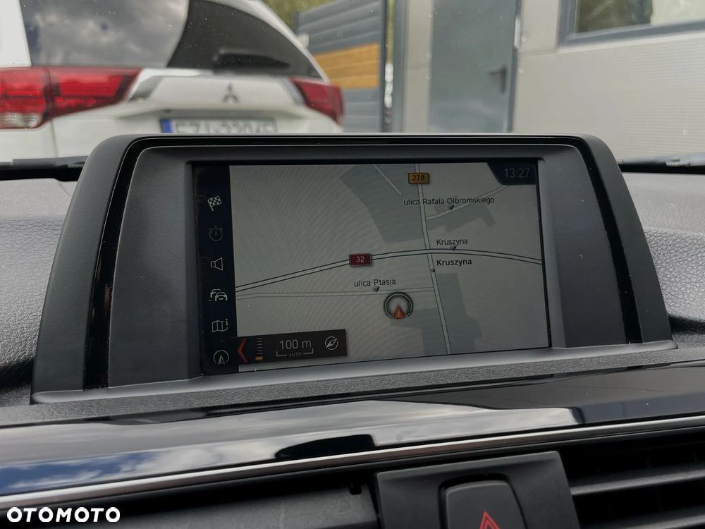 BMW Seria 3 320d Touring Advantage - 27