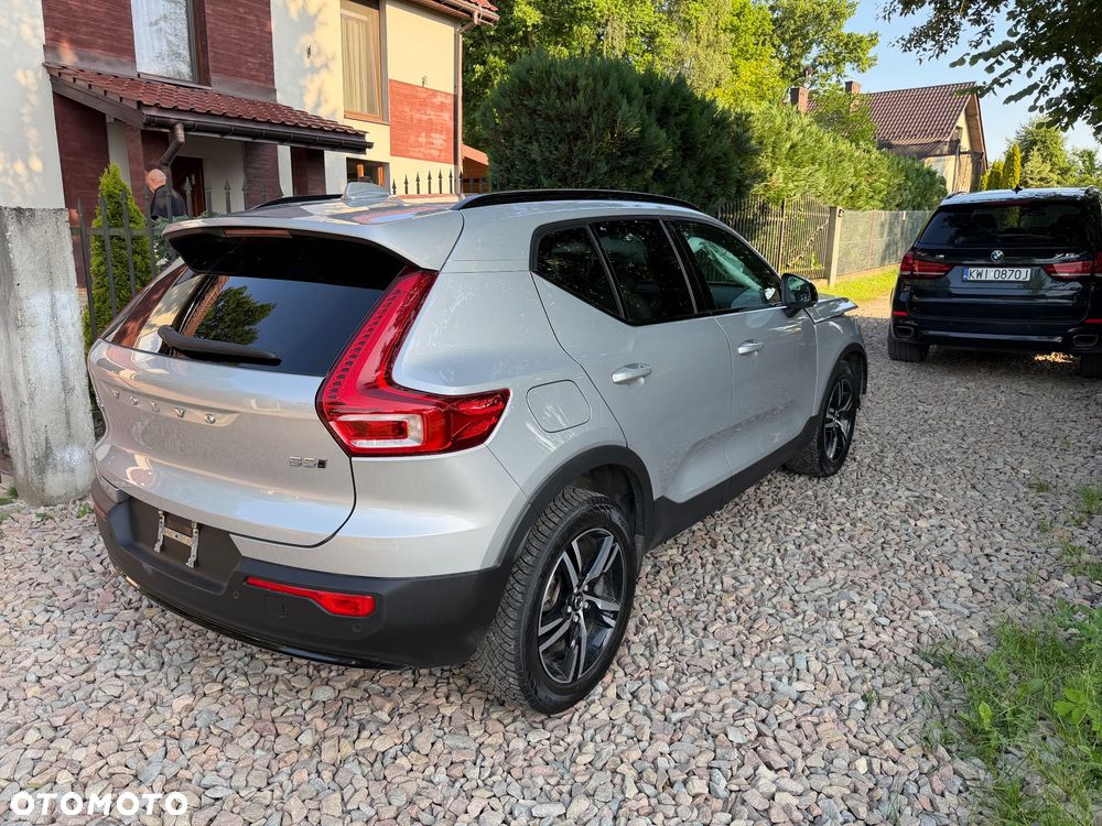 Volvo XC 40 B5 B AWD Ultimate Dark - 19