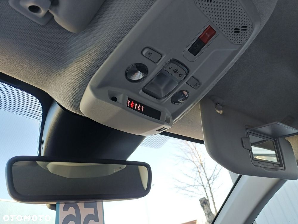 Citroën C4 1.2 PureTech Max S&S EAT8 - 30