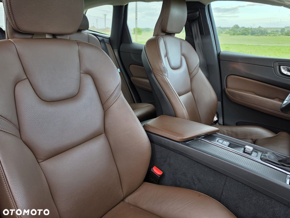 Volvo XC 60 D4 Geartronic Momentum - 15