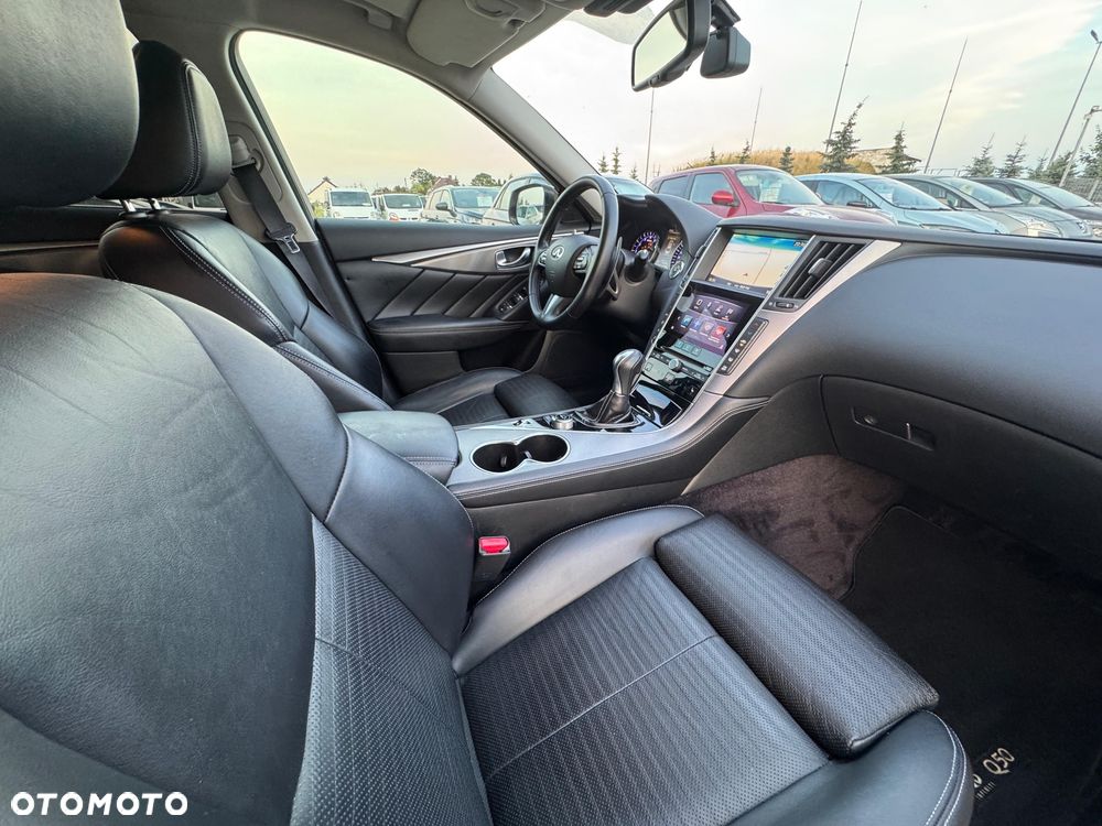 Infiniti Q50 2.0t Premium Executive - 35