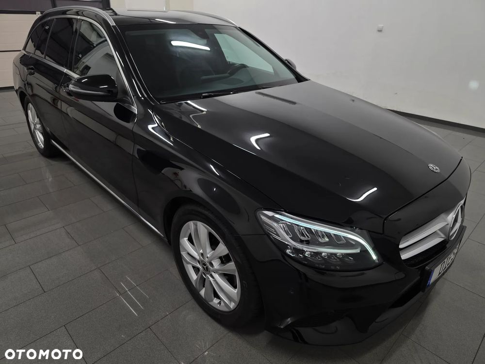 Mercedes-Benz Klasa C 220 d T 9G-TRONIC - 32
