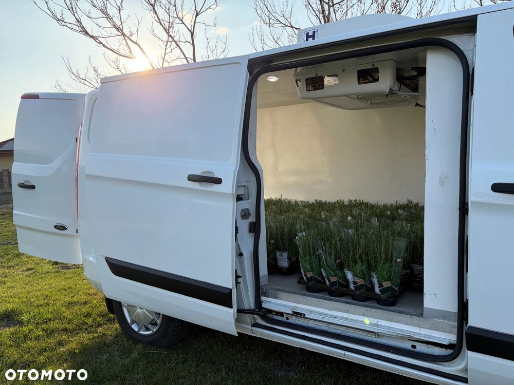 Ford TRANSIT CUSTOM - 14