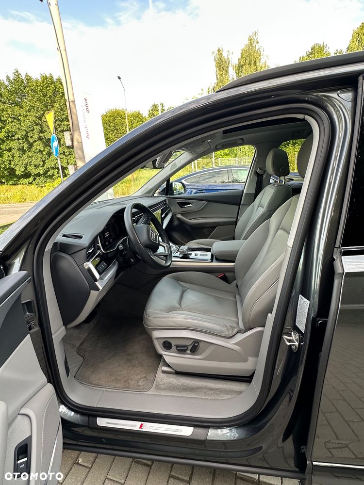 Audi Q7 - 7