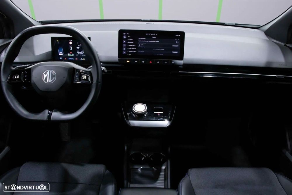 MG MG4 64 kWh Luxury - 11