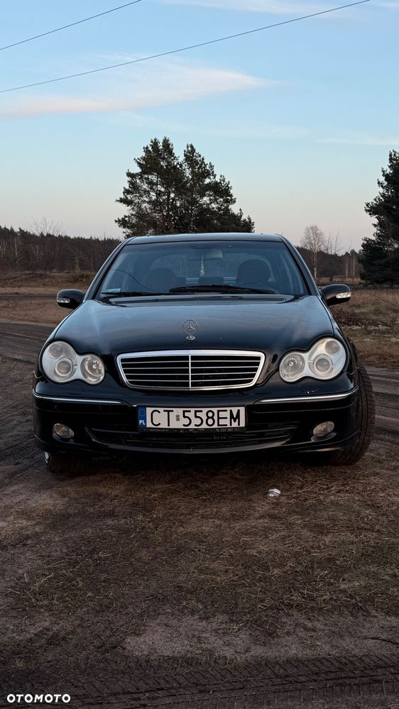 Mercedes-Benz Klasa C 240 Classic 4-Matic - 2