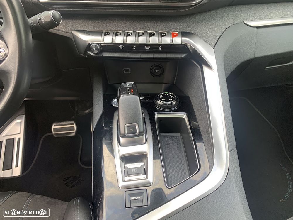 Peugeot 3008 PureTech 130 Stop & Start GPF EAT8 Crossway - 9