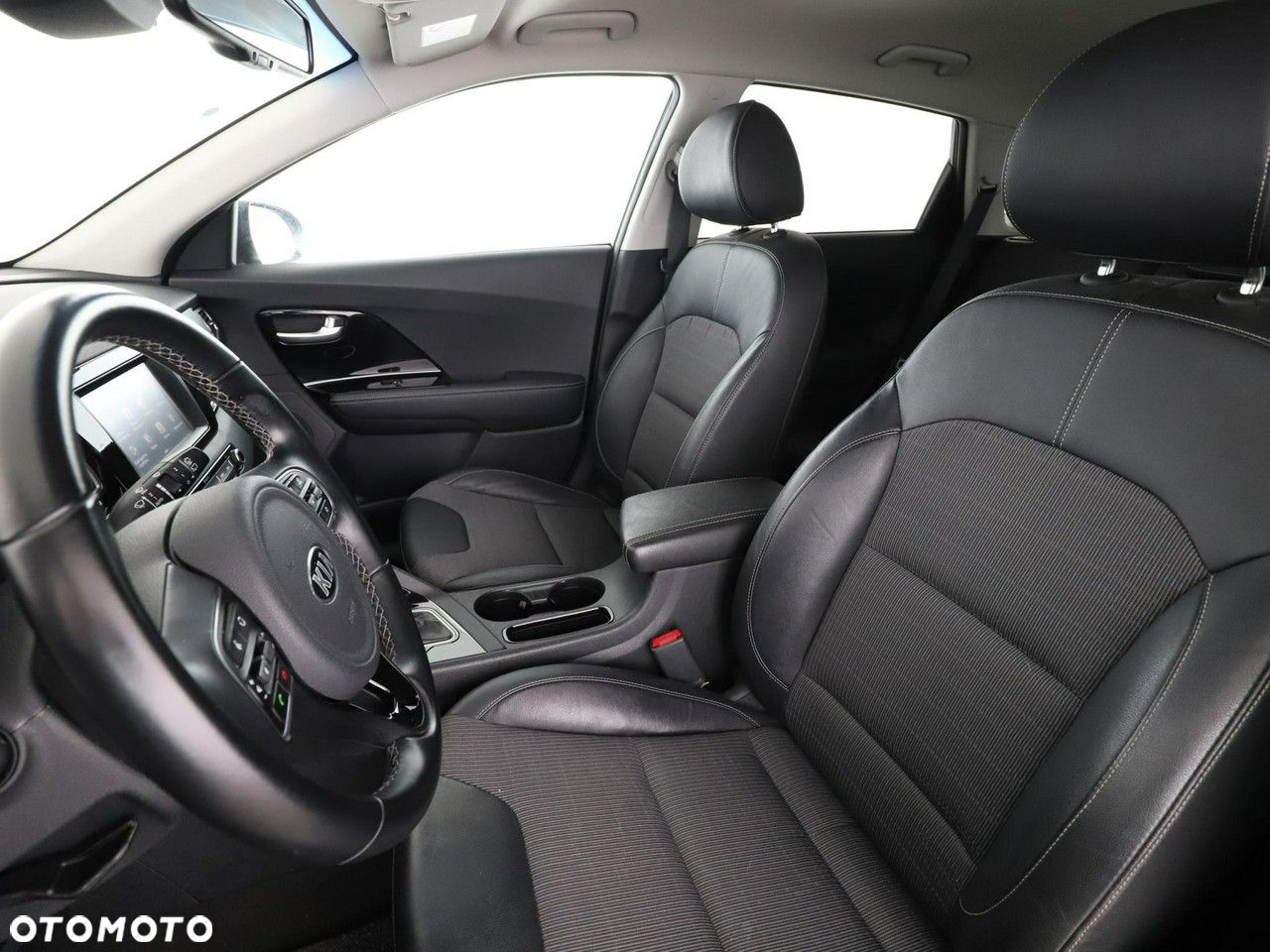 Kia Niro 1.6 GDI HEV 2WD OPF Edition 7 - 13