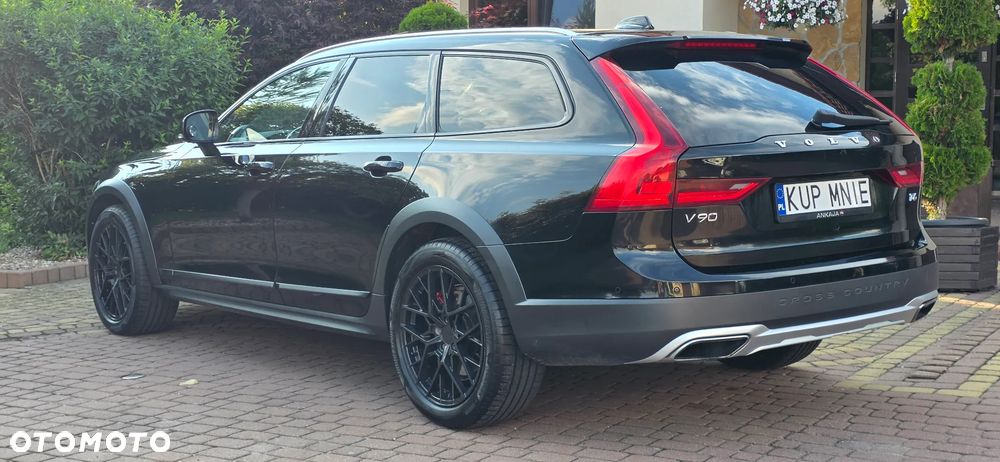 Volvo V90 Cross Country T6 AWD Pro - 31