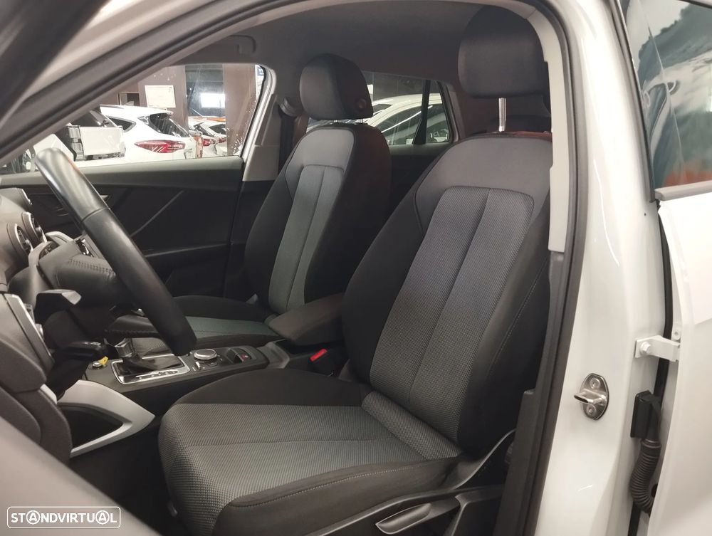 Audi Q2 30 TDI Design S tronic - 18