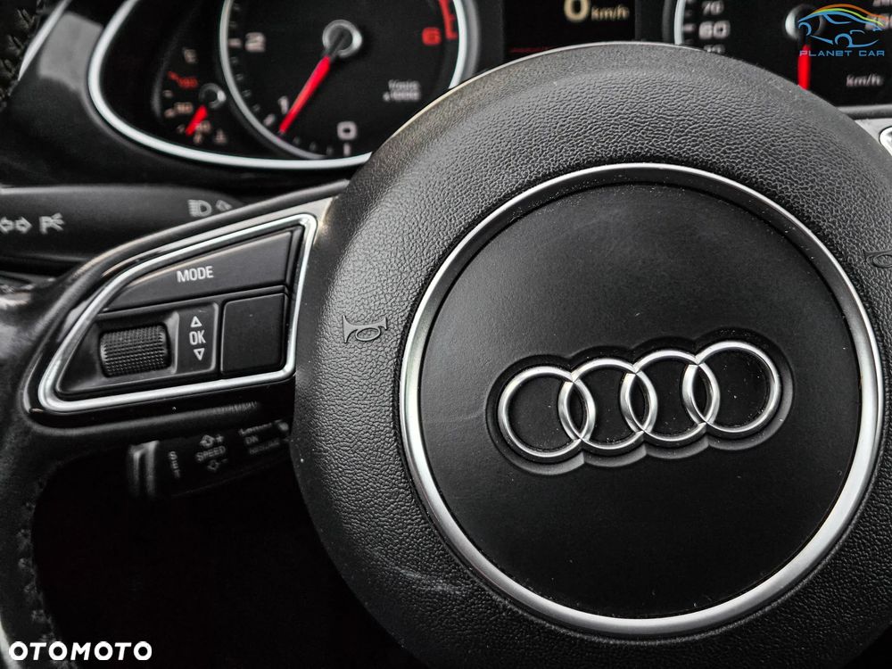 Audi A4 Avant 2.0 TDI DPF quattro S line Sportpaket - 27