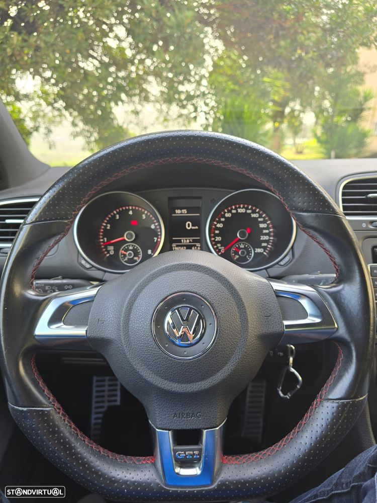 VW Golf 2.0 GTI - 4