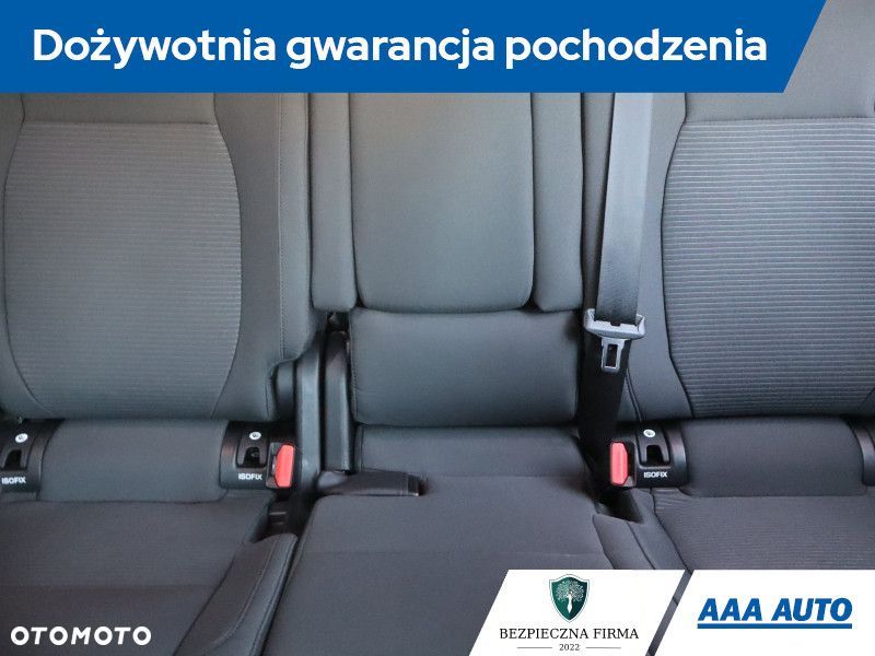 Land Rover Discovery Sport - 11