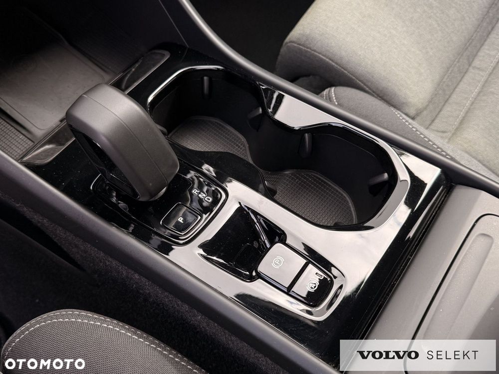 Volvo XC 40 - 11