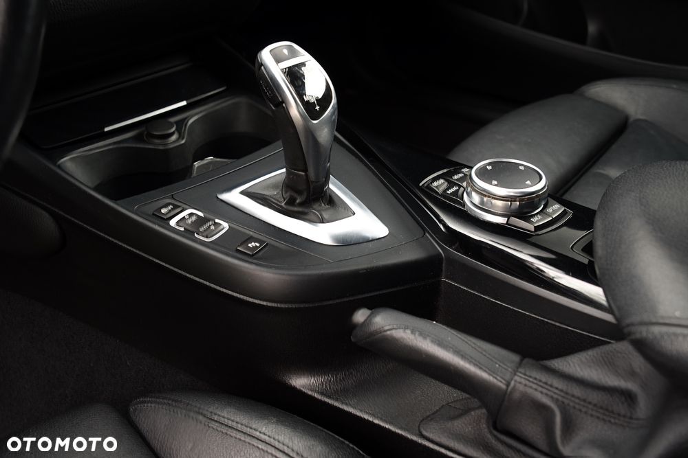 BMW Seria 2 228i Sport-Aut Sport Line - 16