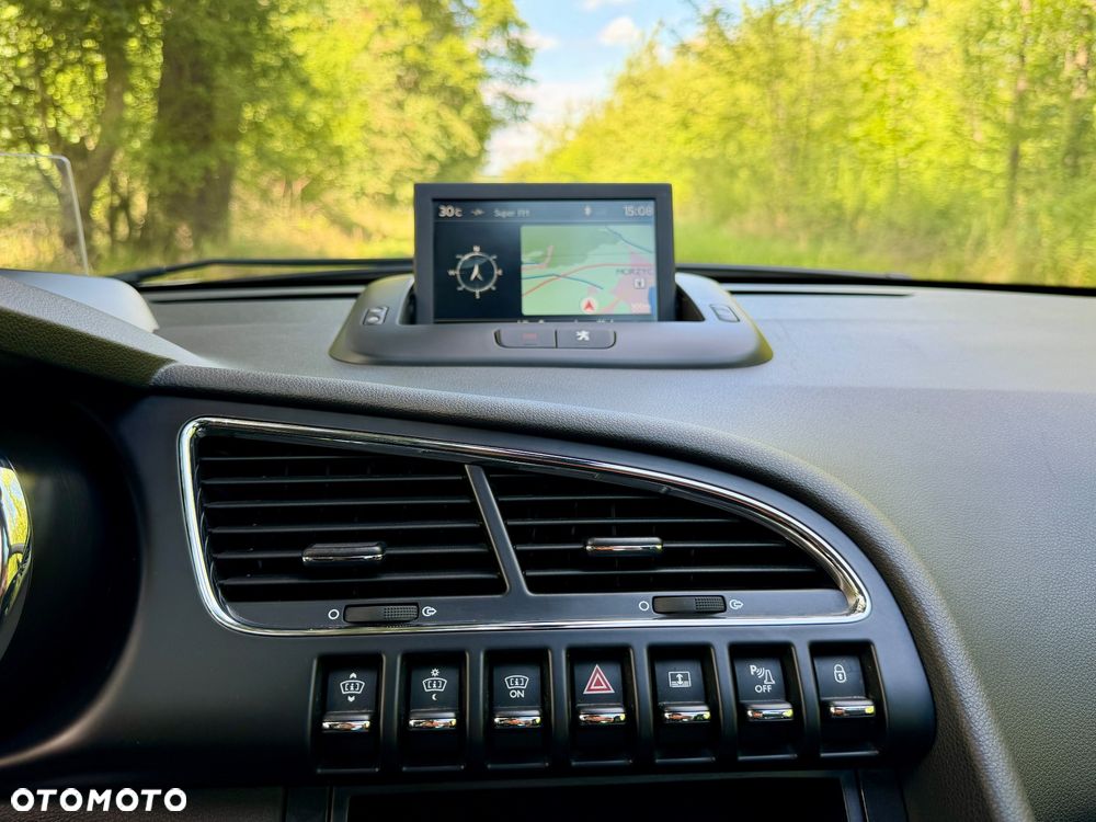Peugeot 3008 BlueHDi 120 EAT6 Stop & Start Allure - 29