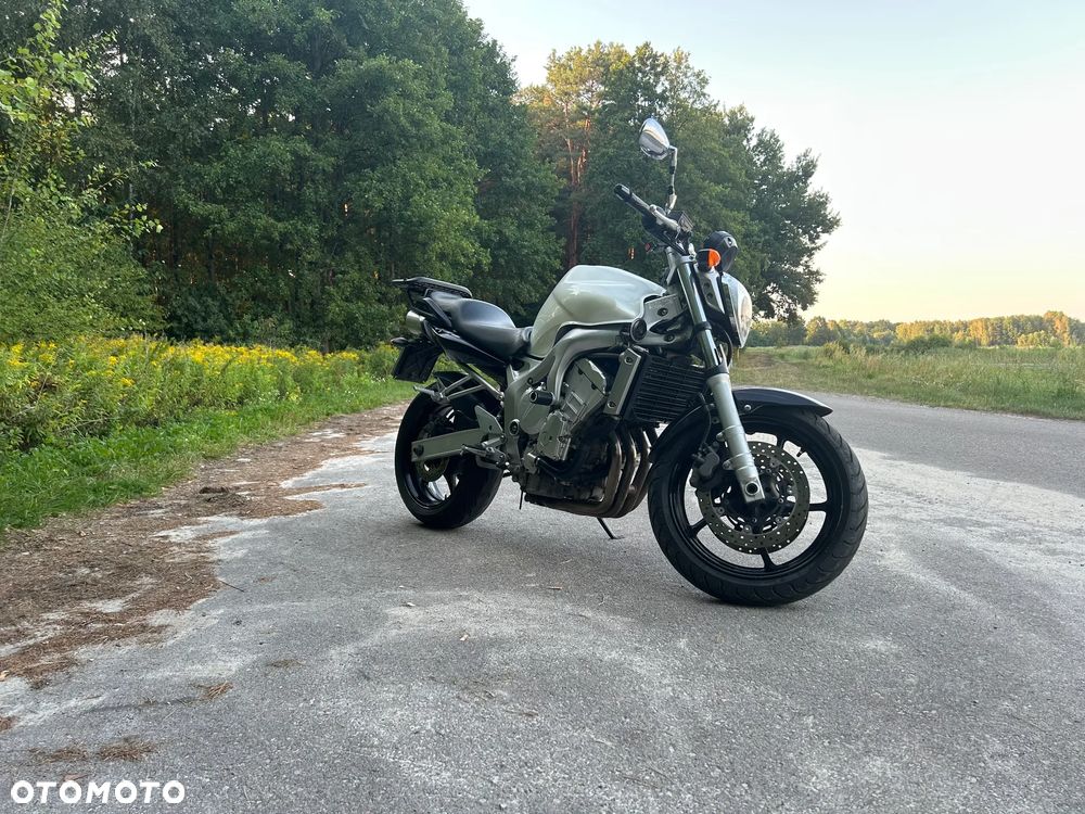 Yamaha FZ6 - 1