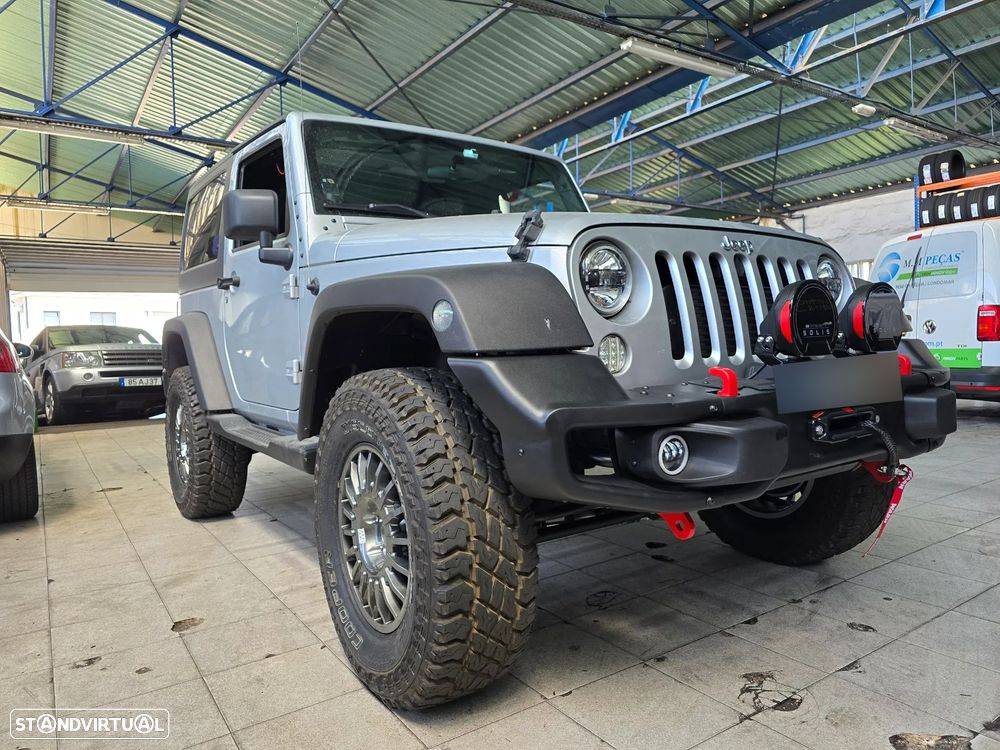 Jeep Wrangler - 9