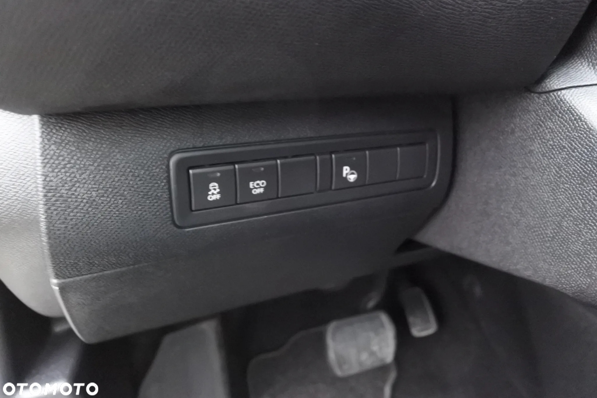 Peugeot 308 PureTech 130 EAT8 Allure - 21