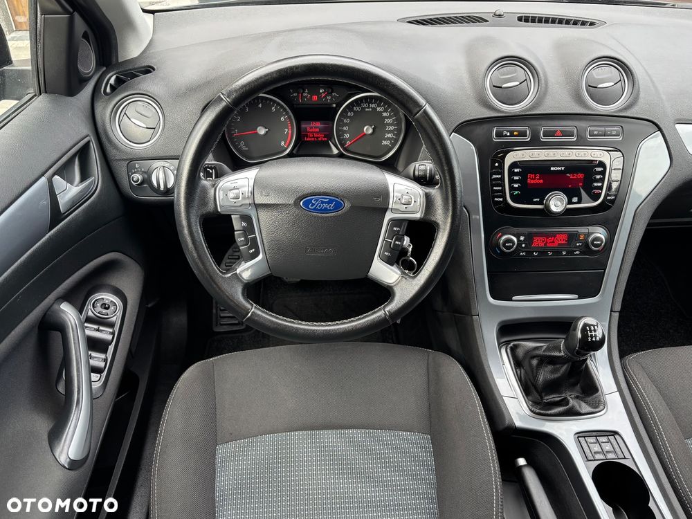 Ford Mondeo - 18