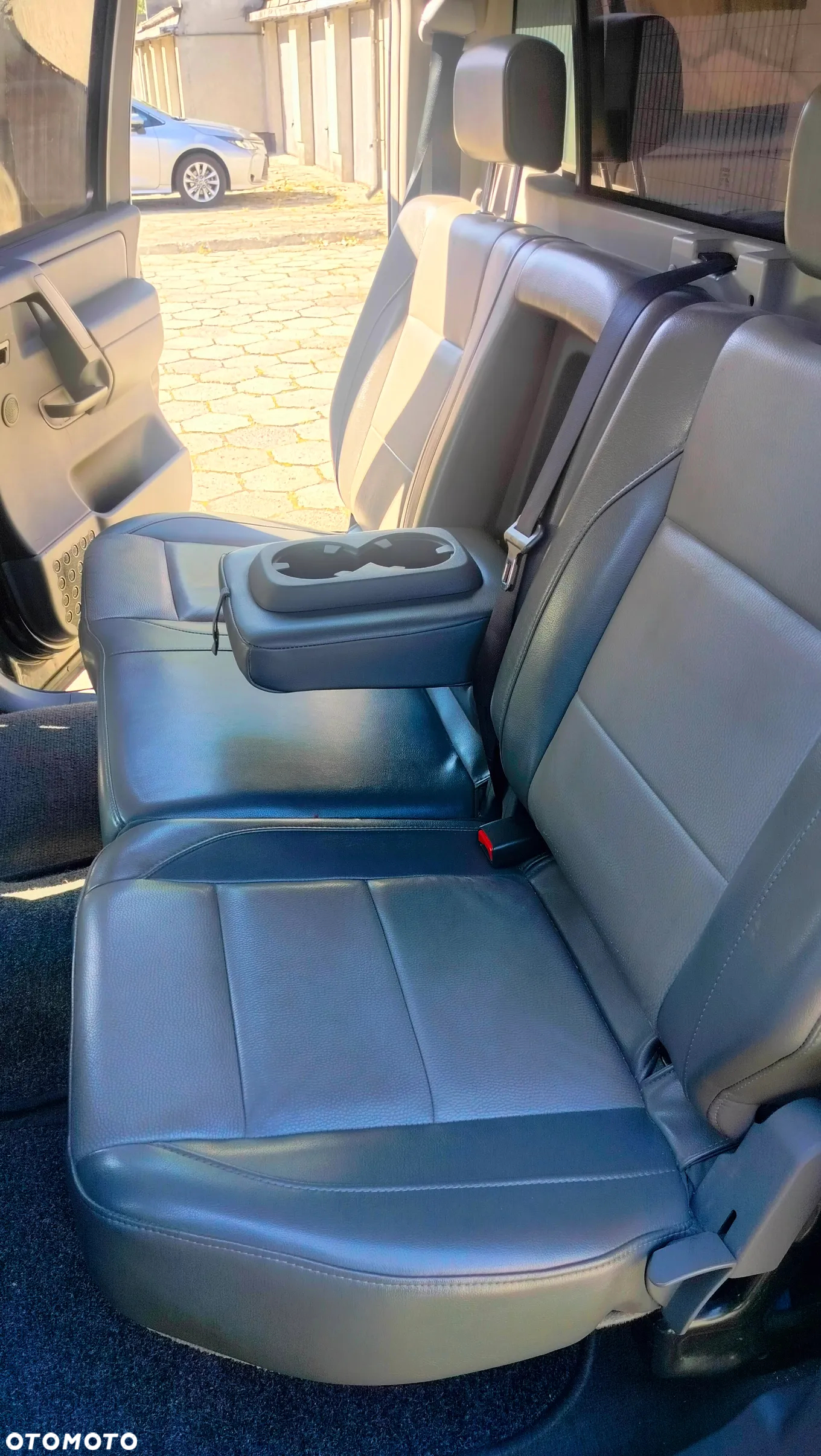 Nissan Titan 5.6 V8 LE Crew Cab - 27