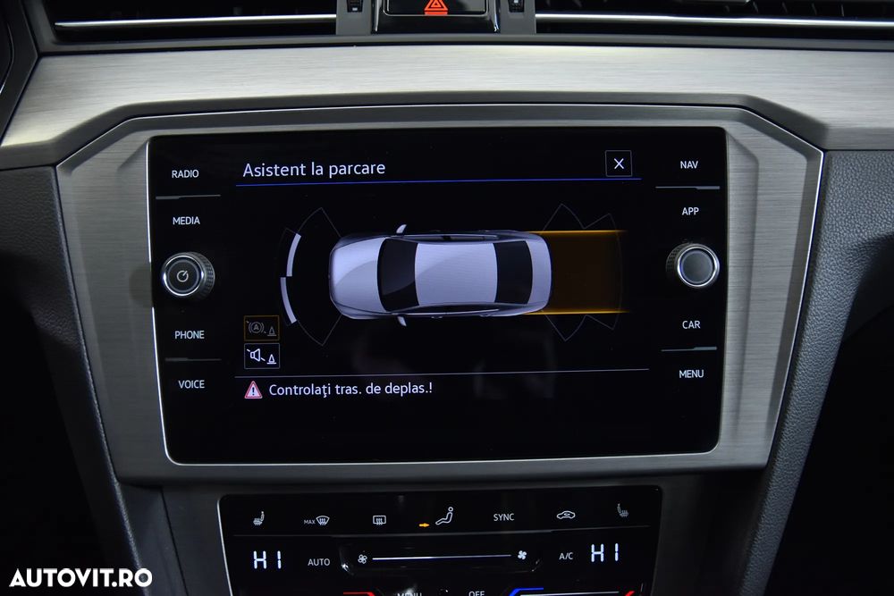 Volkswagen Passat - 19