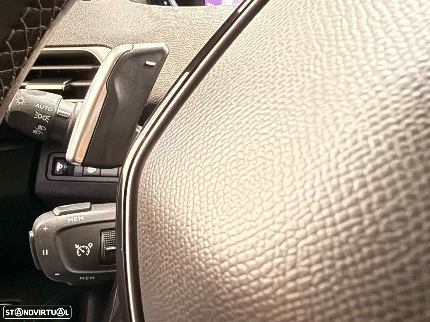 Peugeot 3008 1.5 BlueHDi Allure EAT8 - 27